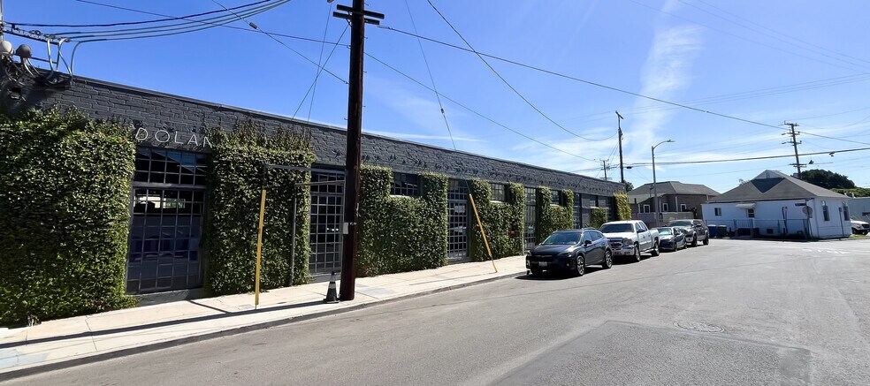 332-338 S Avenue 17 Ave, Los Angeles, CA à vendre - Photo de l’immeuble – Image 1 sur 11