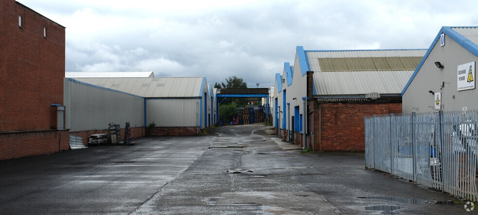 Fir St, Heywood à louer - Photo de l’immeuble – Image 2 sur 3