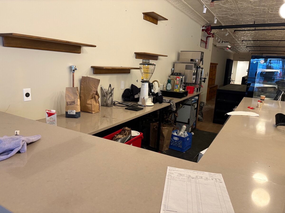 145-147 W 27th St, New York, NY 10001 - Lot Unit 1COMM - - Photo intérieure - Image 2 of 3