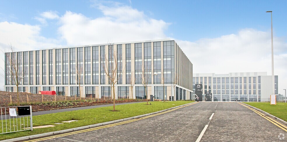 1-3 Dyce Dr, Dyce à louer - Photo principale – Image 1 sur 3
