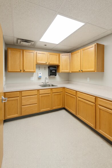 2660 W Market St, Akron, OH à louer - Photo de l’immeuble – Image 3 sur 8