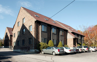 Plus de détails pour 5 Cabot Pl, Stoughton, MA - Bureau à vendre