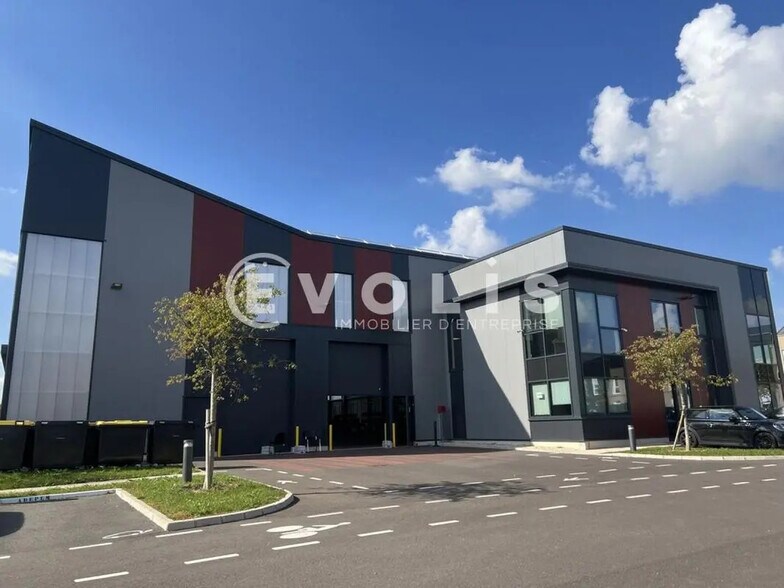 Local d’activités dans Limeil-Brévannes à louer - Photo de l’immeuble – Image 2 sur 15