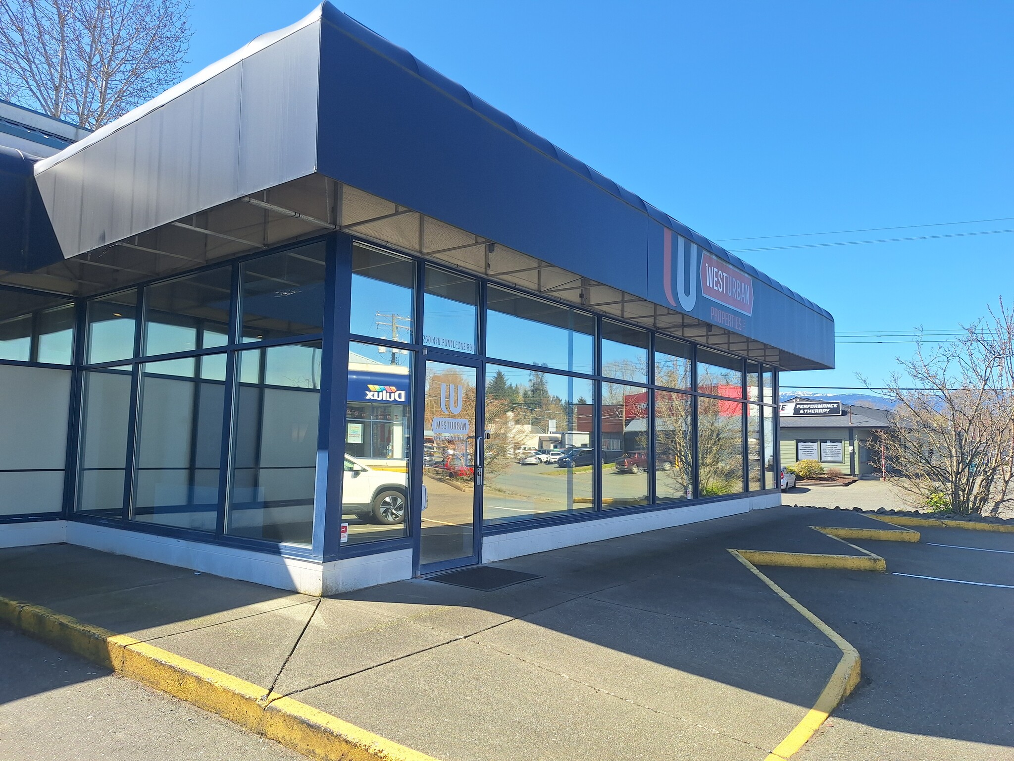 470 Puntledge Rd, Courtenay, BC à louer Photo de l’immeuble– Image 1 sur 14