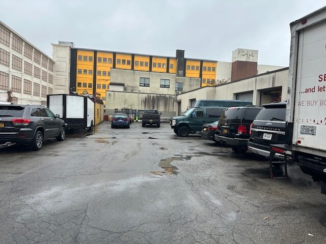 161 Saw Mill River Rd, Yonkers, NY à vendre - Photo de l’immeuble – Image 3 sur 4