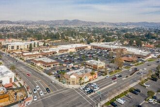 18565 Yorba Linda Blvd, Yorba Linda, CA - Vue aérienne  vue de carte - Image1