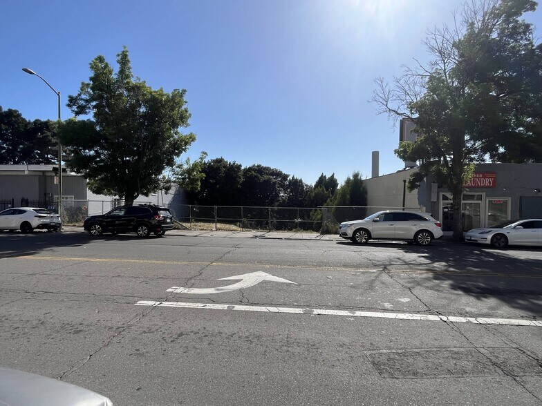 9809-9811 Macarthur Blvd, Oakland, CA à vendre - Photo de l’immeuble – Image 3 sur 22