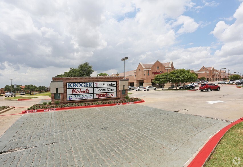 7447-7505 N MacArthur Blvd, Irving, TX à louer - Photo de l’immeuble – Image 3 sur 13