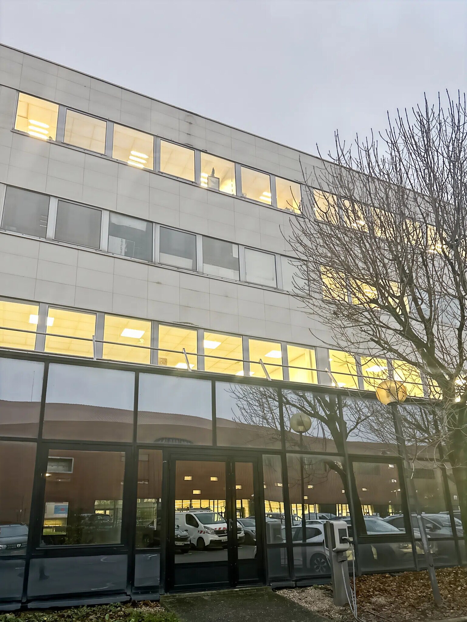Bureau dans Gennevilliers à vendre Photo de l’immeuble– Image 1 sur 12