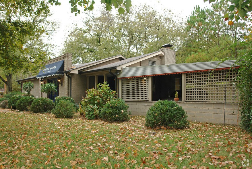 2724 Berrywood Dr, Nashville, TN à vendre - Photo de l’immeuble – Image 2 sur 21
