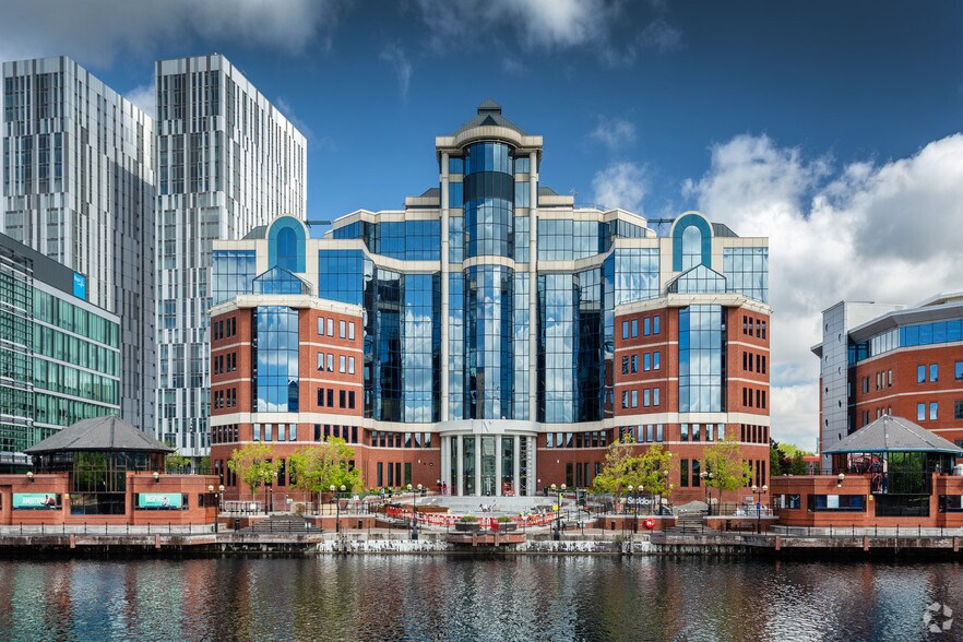 150-182 The Quays, Salford à louer - Photo de l’immeuble – Image 2 sur 13