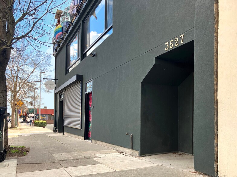3527 Fruitvale Ave, Oakland, CA à louer - Photo de l’immeuble – Image 3 sur 19