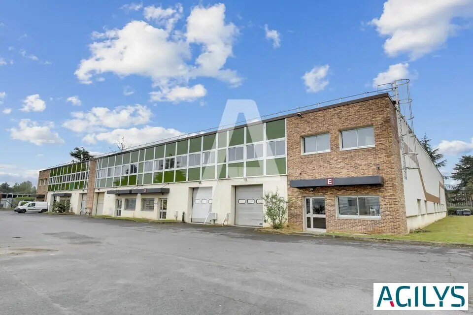 Local d’activités dans Les Ulis à louer Photo de l’immeuble– Image 1 sur 10
