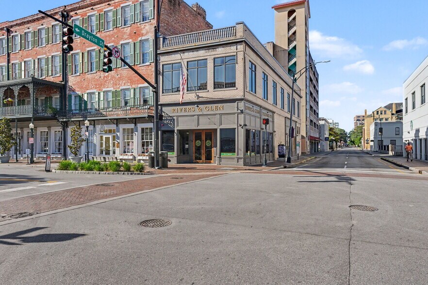 101 E Broughton St, Savannah, GA à louer - Photo de l’immeuble – Image 2 sur 28