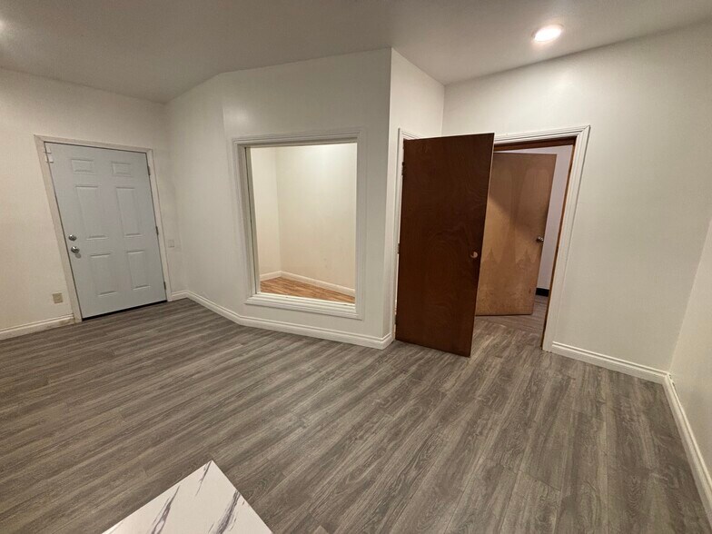 10843 Burbank Blvd, North Hollywood, CA à vendre - Photo de l’immeuble – Image 2 sur 16