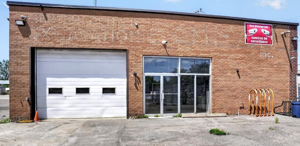 1180 Av Laplace, Laval, QC à louer - Photo de l’immeuble – Image 2 sur 5