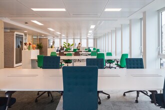 112 Rue Anatole France, Levallois-Perret à louer Photo intérieure– Image 2 sur 5