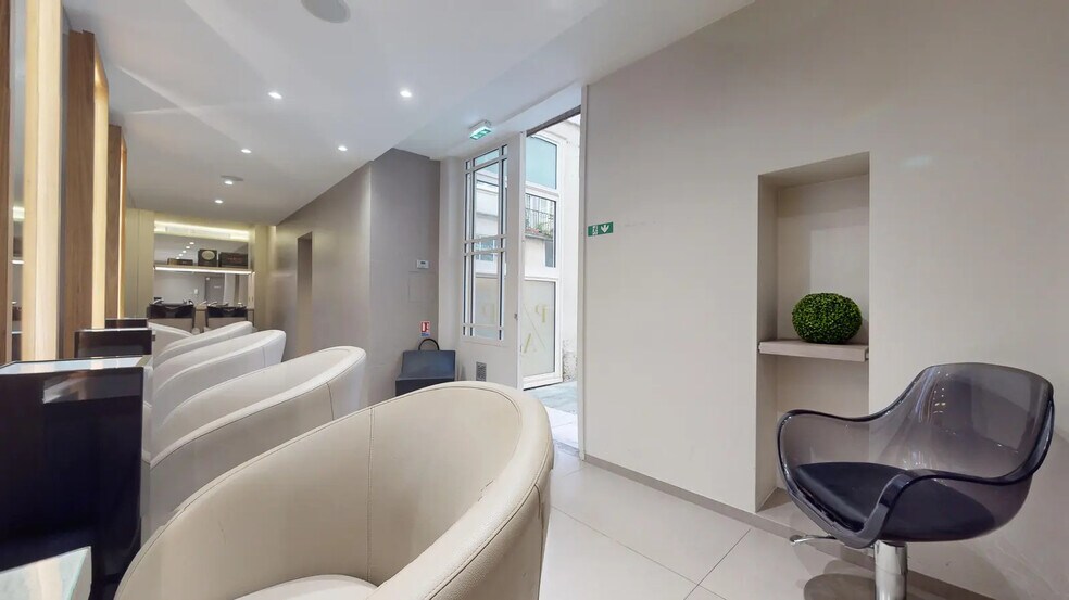 Local commercial dans Lyon à louer - Photo intérieure – Image 2 sur 7