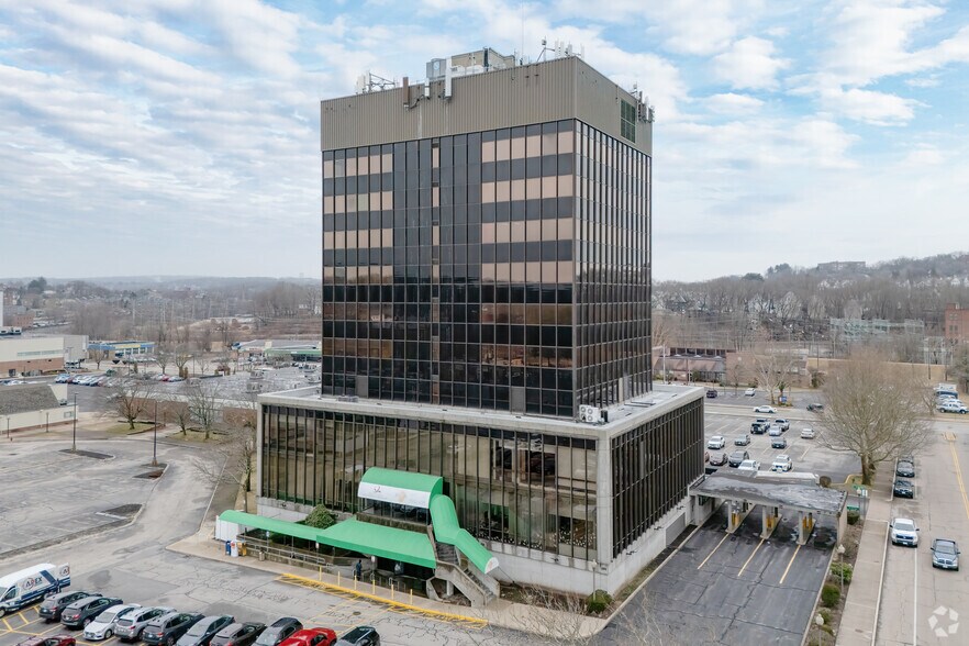 191 Social St, Woonsocket, RI à louer - Photo de l’immeuble – Image 2 sur 11