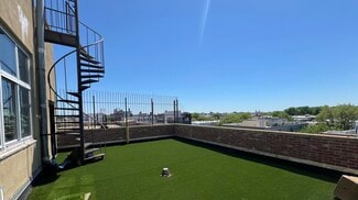 Plus de détails pour 231 Norman Ave, Brooklyn, NY - Logement à vendre