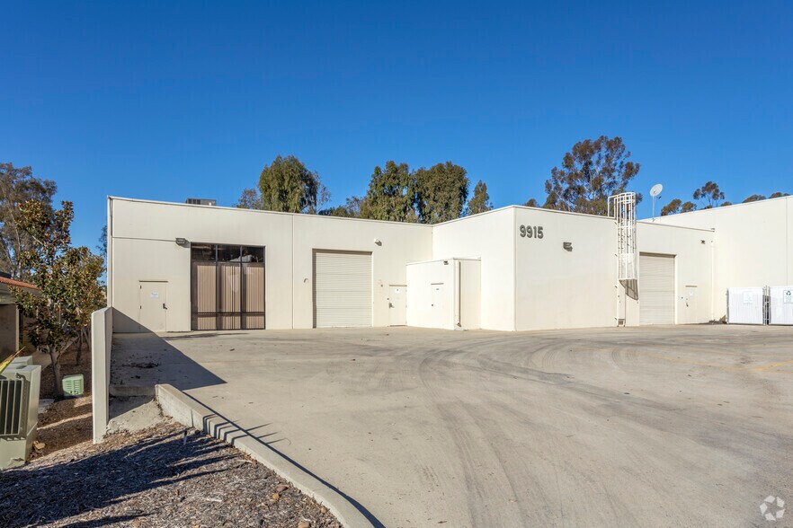 9915 Businesspark Ave, San Diego, CA à louer - Photo de l’immeuble – Image 2 sur 3