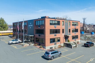 235 Chestnut St, Springfield, MA - Vue aérienne vue de carte - Image1
