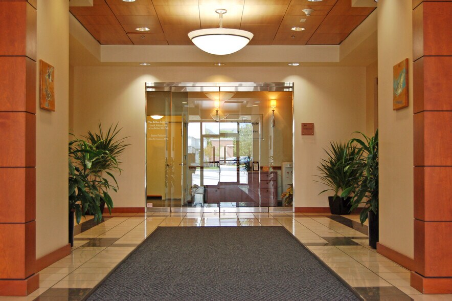 8601 Lasalle Rd, Towson, MD à louer - Hall d’entrée – Image 3 sur 14