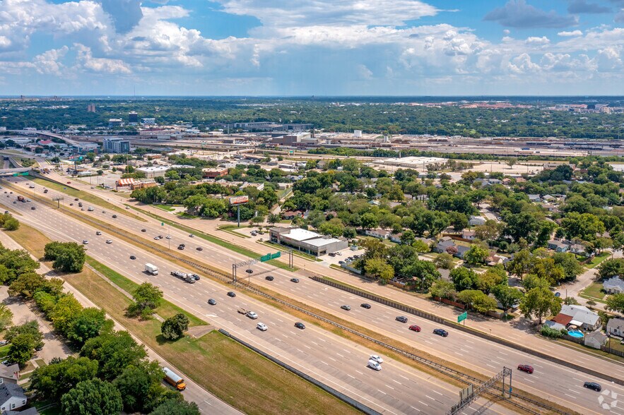 3901 West Fwy, Fort Worth, TX à louer - Aérien – Image 3 sur 8