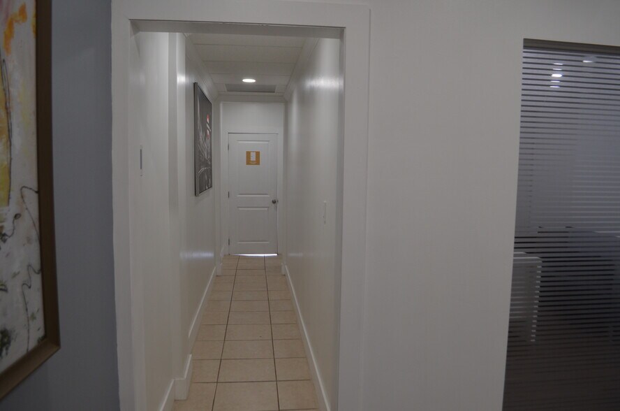 7311-7323 NW 12th St, Miami, FL à vendre - Photo de l’immeuble – Image 3 sur 23