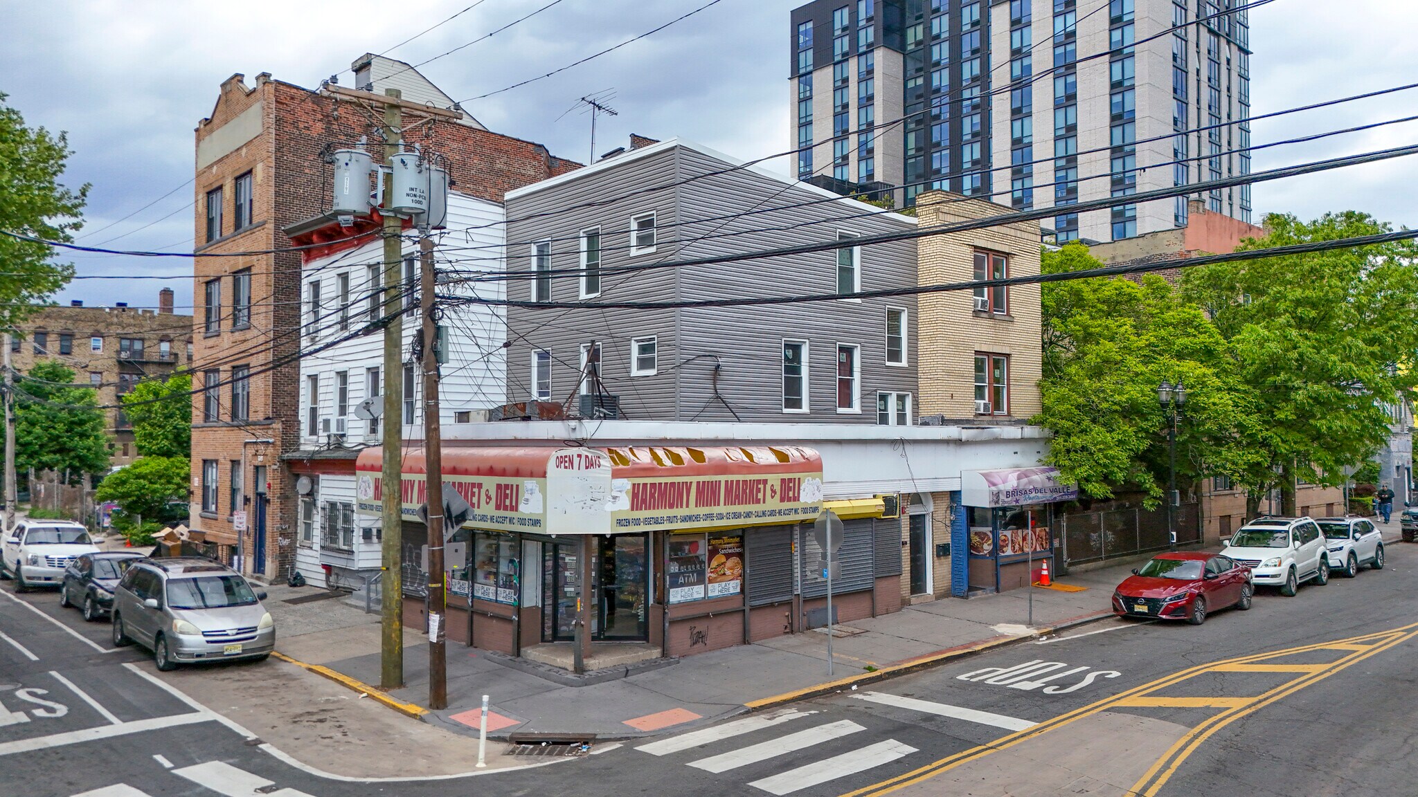 104 Storms Ave, Jersey City, NJ à vendre Photo principale– Image 1 sur 18