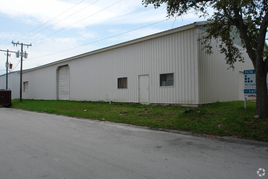 3335 SW 42nd Ave, Palm City, FL à vendre - Photo principale – Image 1 sur 2