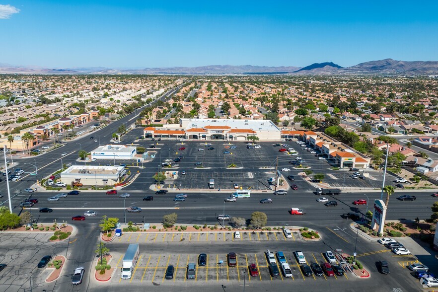 8150 S Eastern Ave, Las Vegas, NV à louer - Aérien – Image 3 sur 4