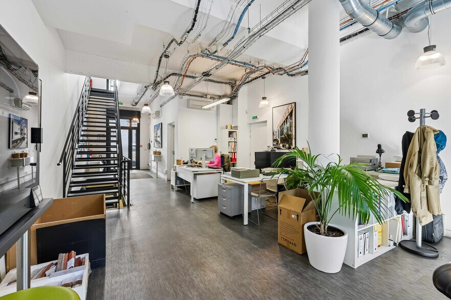 Immeuble residentiel dans Levallois-Perret à vendre - Photo intérieure – Image 2 sur 12