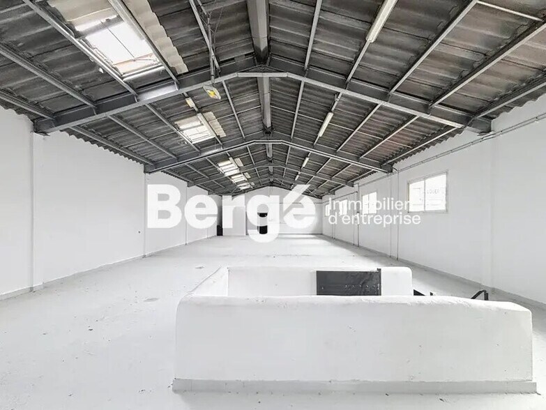 21 Boulevard De L'Ariane, Nice à louer - Photo de l’immeuble – Image 2 sur 8