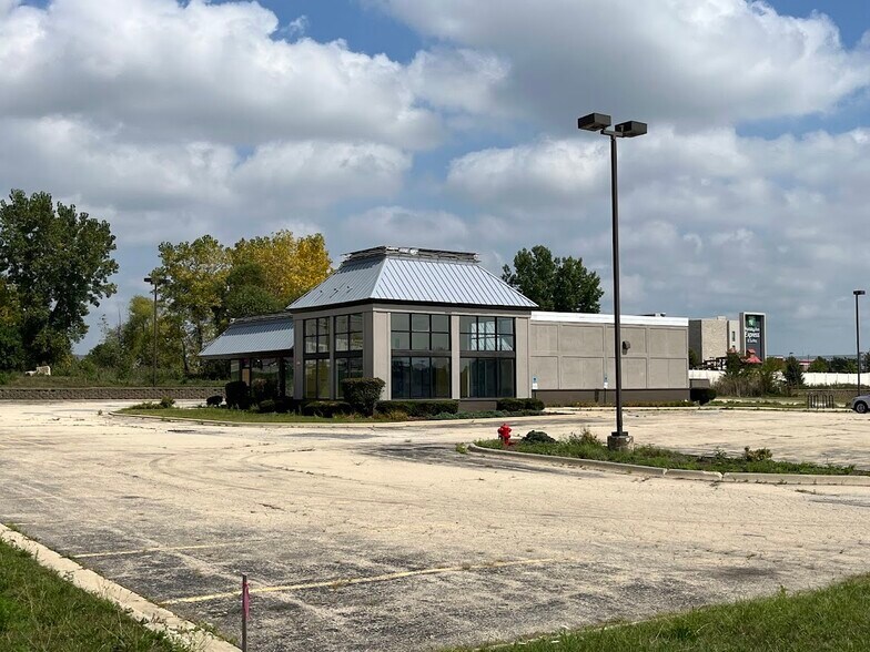 1290 W Normantown Rd, Romeoville, IL à louer - Photo de l’immeuble – Image 3 sur 25