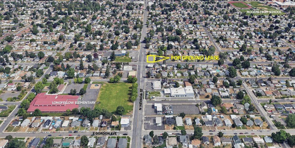 3906 N Nevada St, Spokane, WA à louer - Photo de l’immeuble – Image 1 sur 1