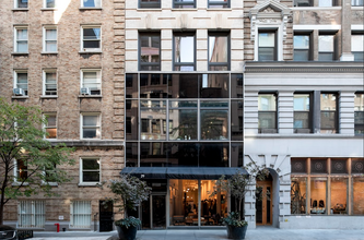 29 E 10th St, New York, NY à louer Photo de l’immeuble– Image 1 sur 6