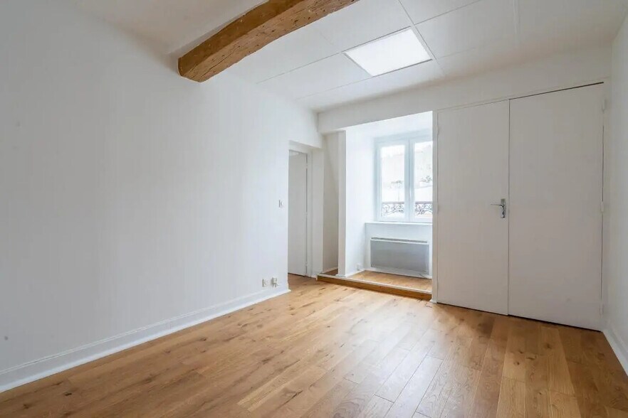 Bureau dans Paris à louer - Photo de l’immeuble – Image 2 sur 10