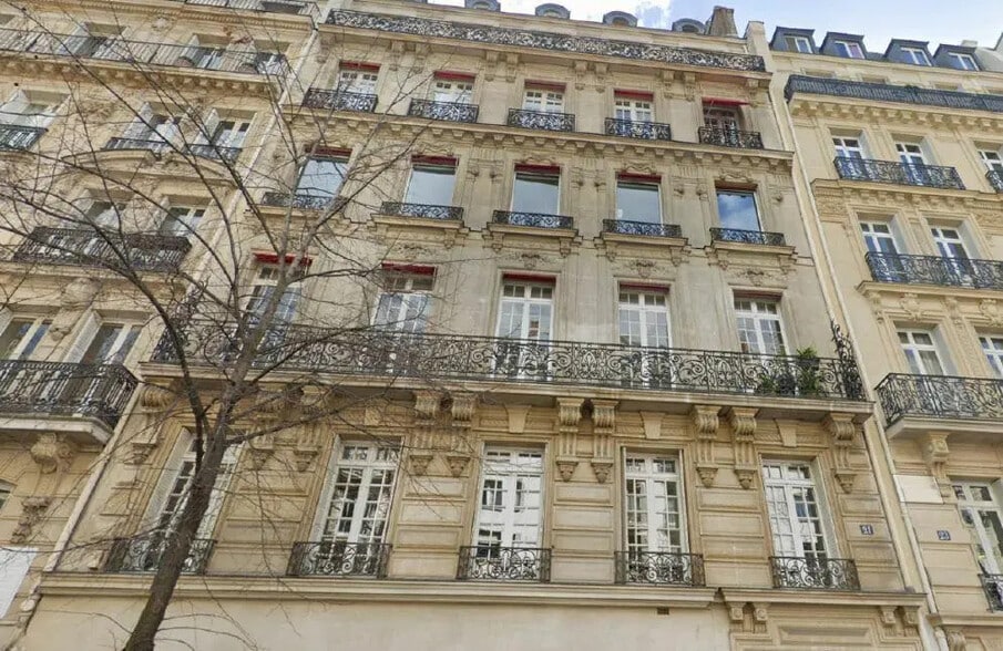 21 Avenue Victor Hugo, Paris à louer - Photo de l’immeuble – Image 1 sur 9