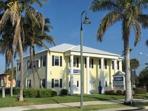 221 S Ocean Dr, Fort Pierce, FL à louer Photo intérieure– Image 1 sur 8