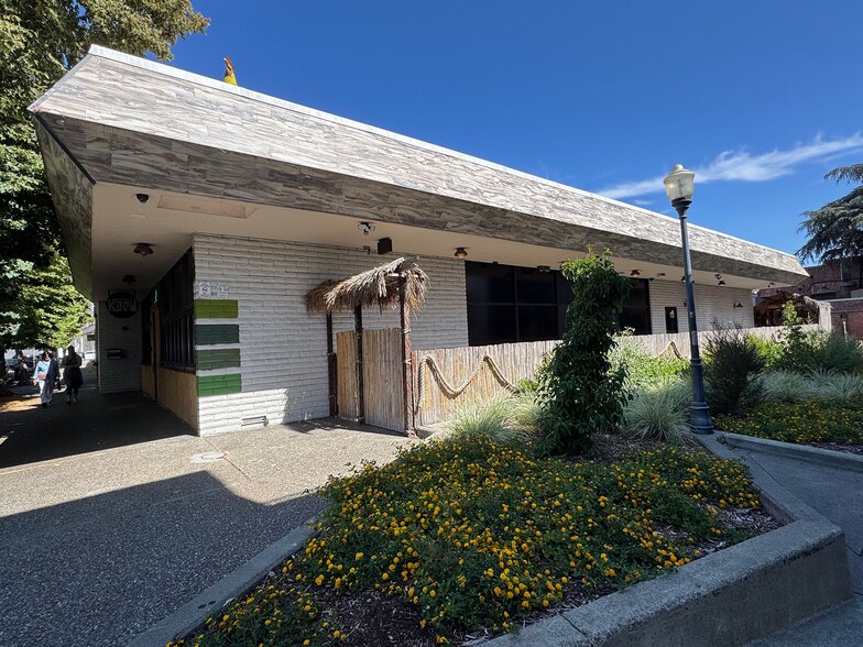 132 Keller St, Petaluma, CA à louer - Photo de l’immeuble – Image 1 sur 5