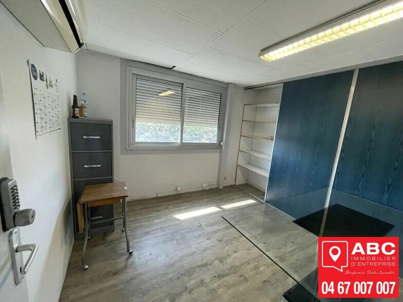Local d’activités dans Sète à louer - Photo de l’immeuble – Image 2 sur 4