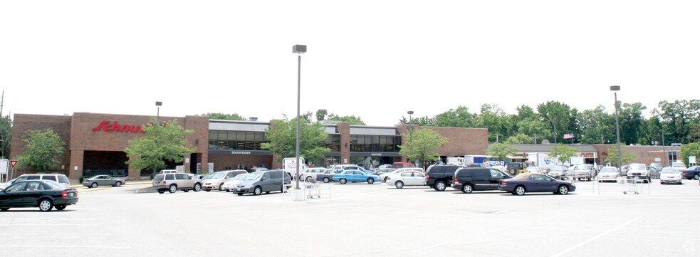 8800 Manchester Rd, Brentwood, MO à louer - Photo principale – Image 3 sur 6
