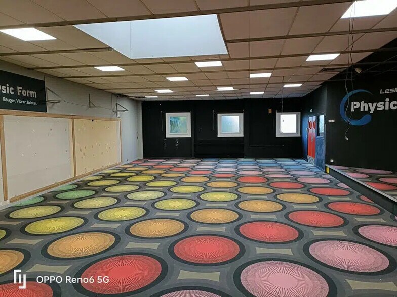 Local commercial dans Angers à vendre - Photo de l’immeuble – Image 3 sur 10