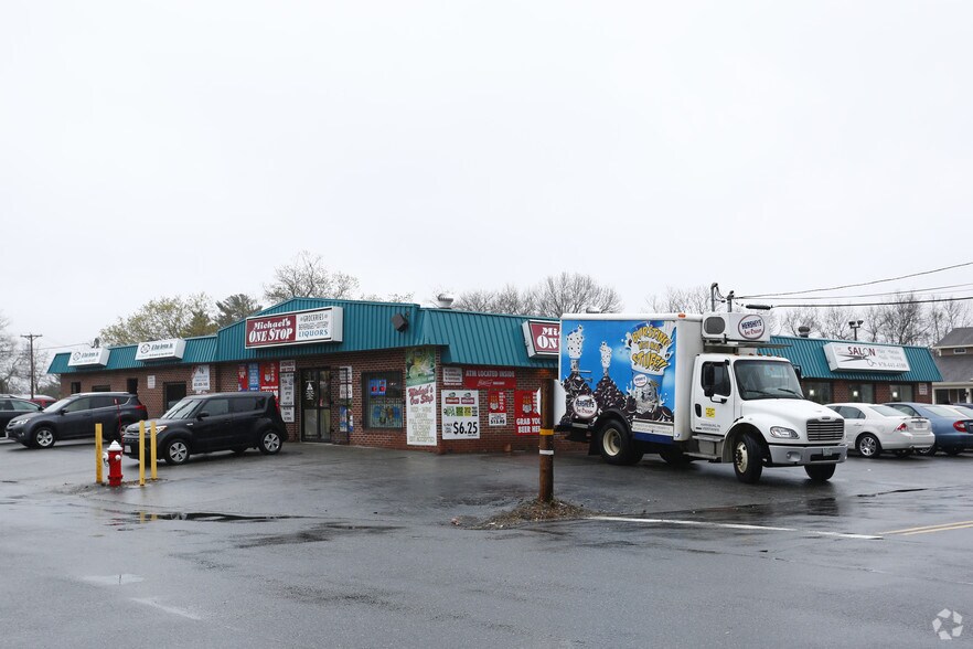 115-121 Hampson St, Dracut, MA à louer - Photo de l’immeuble – Image 3 sur 3