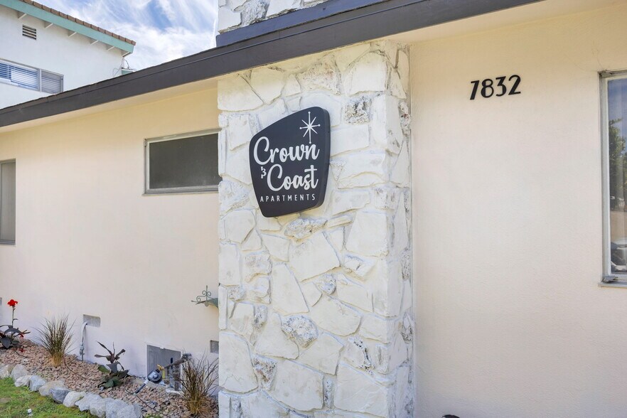7832 W Manchester Ave, Playa Del Rey, CA à vendre - Photo de l’immeuble – Image 3 sur 13