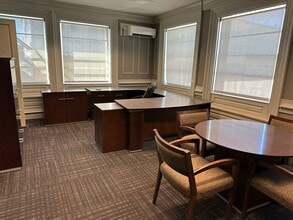 2700 Loch Raven Rd, Baltimore, MD à louer Photo intérieure– Image 2 sur 9