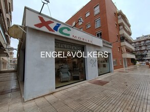 Local commercial dans Vilanova i la Geltrú, Barcelona à louer Photo intérieure– Image 2 sur 7