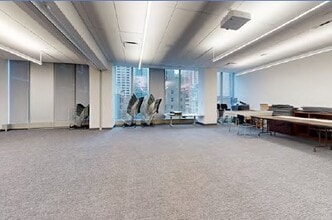 50 W 47th St, New York, NY à louer Photo intérieure– Image 2 sur 3