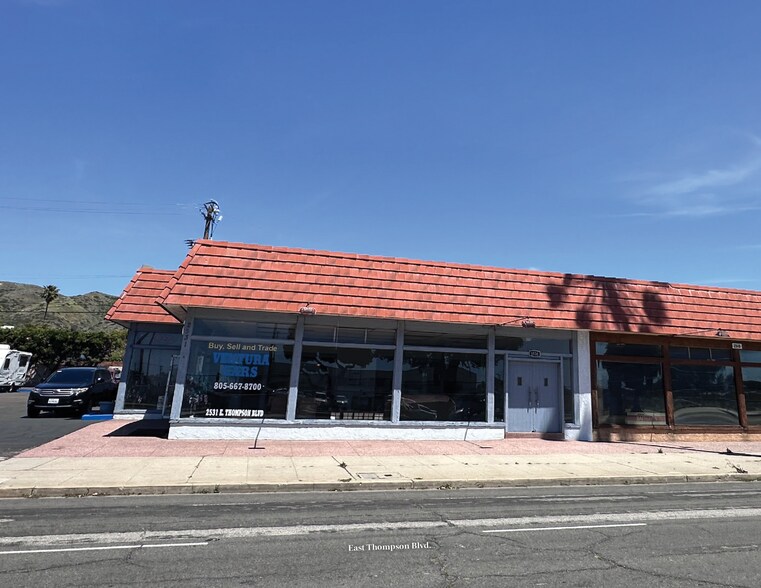 2531 E Thompson Blvd, Ventura, CA à vendre - Photo de l’immeuble – Image 3 sur 10